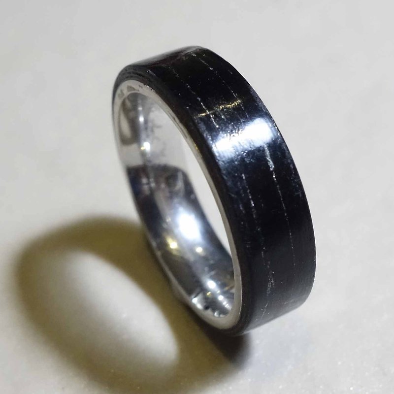 银檀木钢戒 - 戒指 - 木头 黑色