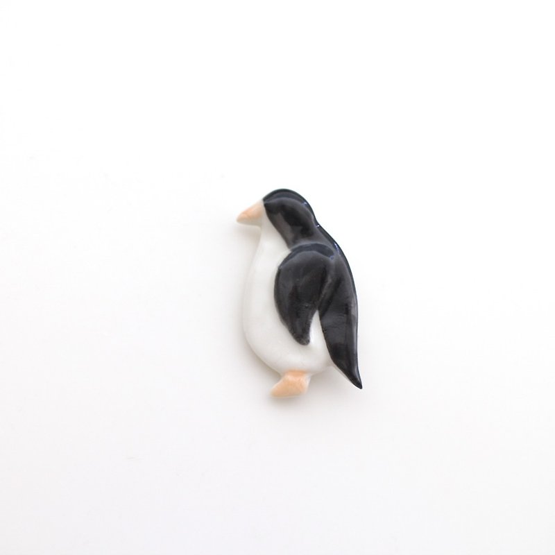 Penguin brooch - 胸针 - 瓷 黑色
