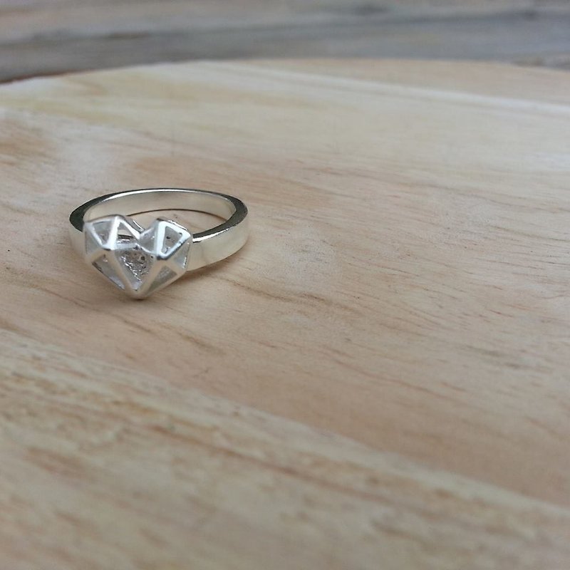 Heart ring made of Silver - 戒指 - 其他金属 灰色