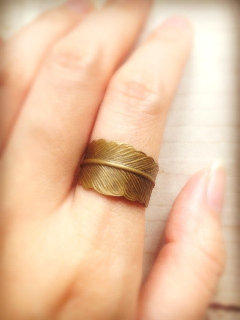 ﹉karbitrary﹉ ▲羽毛(古铜)简约个性 戒指指环 - 戒指 - 其他金属 咖啡色