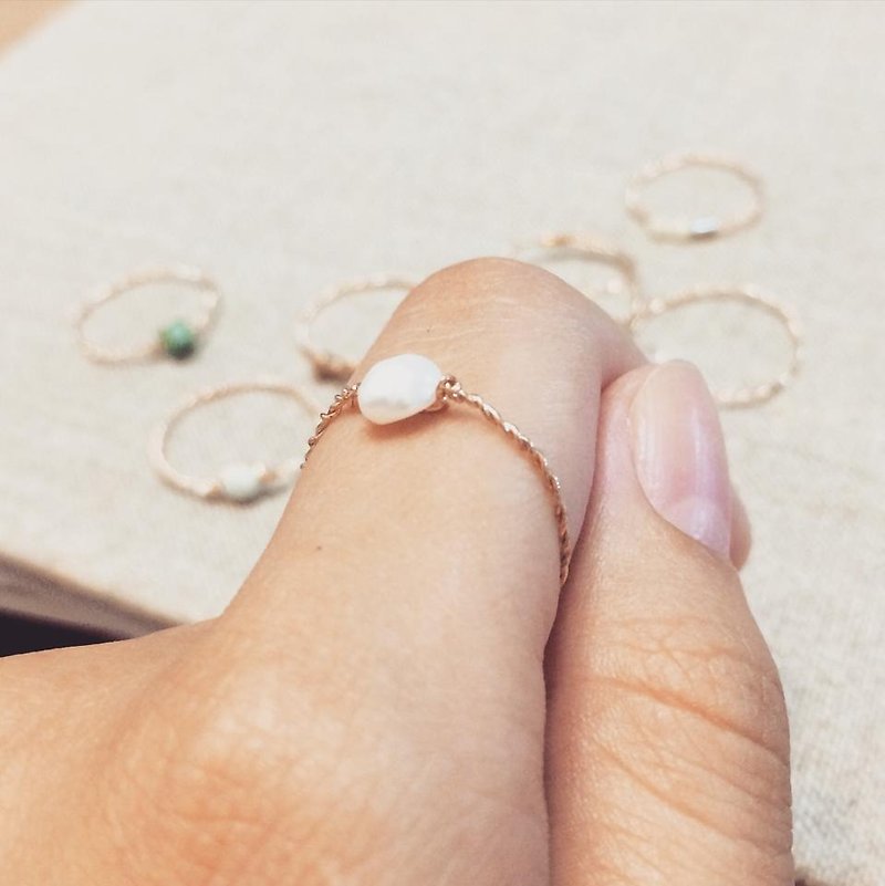 +++精选回馈+++ 14K专利包金 天然石手工细软戒 精品日本玻璃珍珠 - 戒指 - 宝石 白色