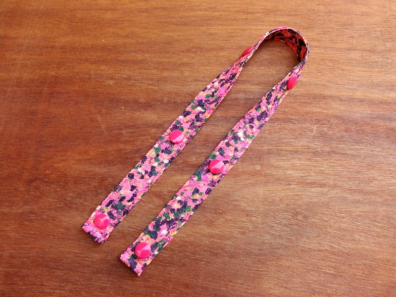 粉色缤纷 - 玩具带 - 围嘴/口水巾 - 其他材质 粉红色