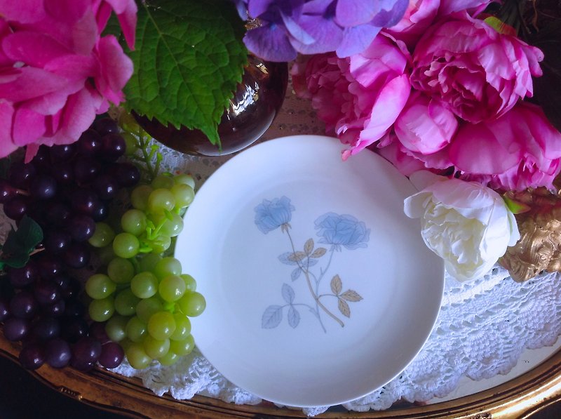 英国骨瓷Wedgwood Ice Rose冰玫瑰蛋糕盘,点心盘 水果盘 库存新品 - 浅碟/小碟子 - 瓷 蓝色