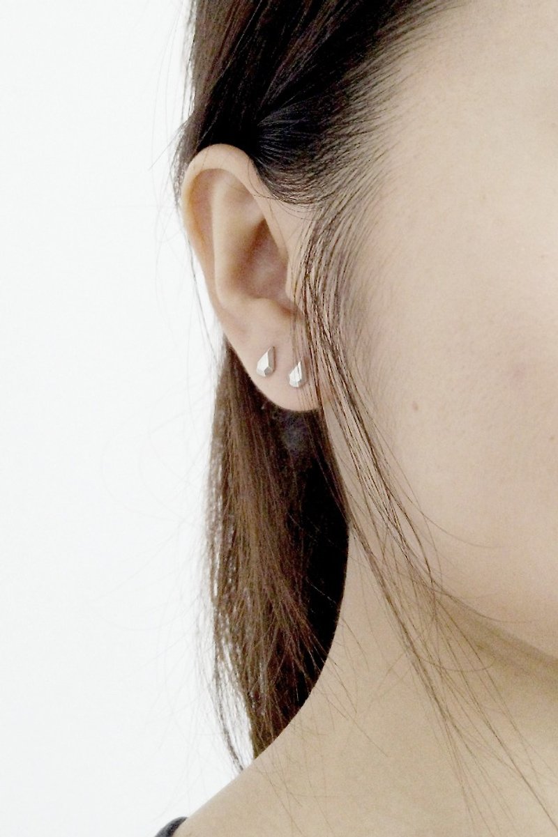 水滴宝石耳环 925纯银 - 耳环/耳夹 - 纯银 银色