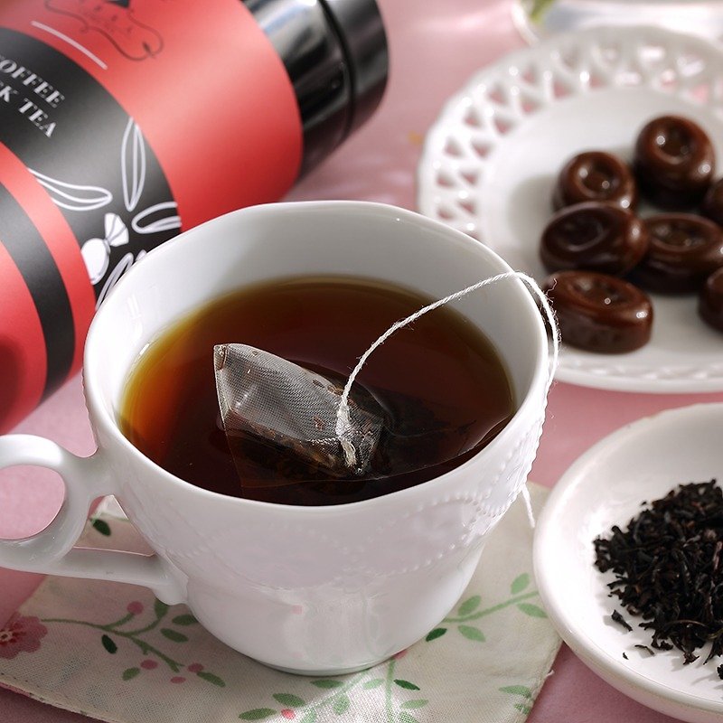 太妃糖红茶(20入/罐)│三角茶包·糖果与红茶的完美比例 - 茶 - 其他材质 红色