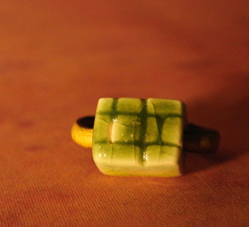 【 方纹绿藻 】戒指 牛皮 皮革 白瓷 限量一只 手工 - 戒指 - 其他材质 绿色