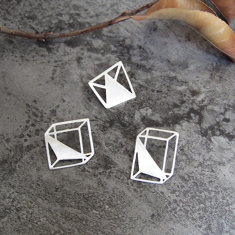原创设计几何体长方体、正方体、三棱锥立体感纯银胸针 - 胸针 - 纯银 灰色