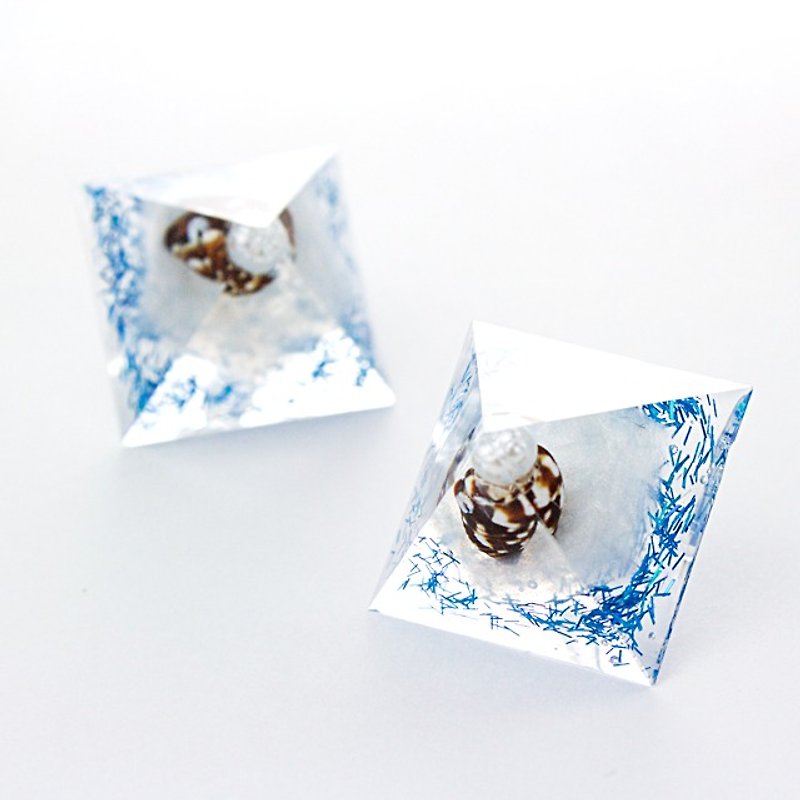 ピラミッドピアス(ビーチ) - 耳环/耳夹 - 其他材质 蓝色