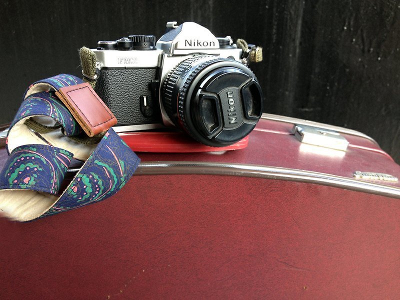 【endorphin】手工相机背带 牛皮+棉织带+金属扣环〔TRAVELER旅行系列-巴比伦〕 - 相机背带/脚架 - 棉．麻 蓝色