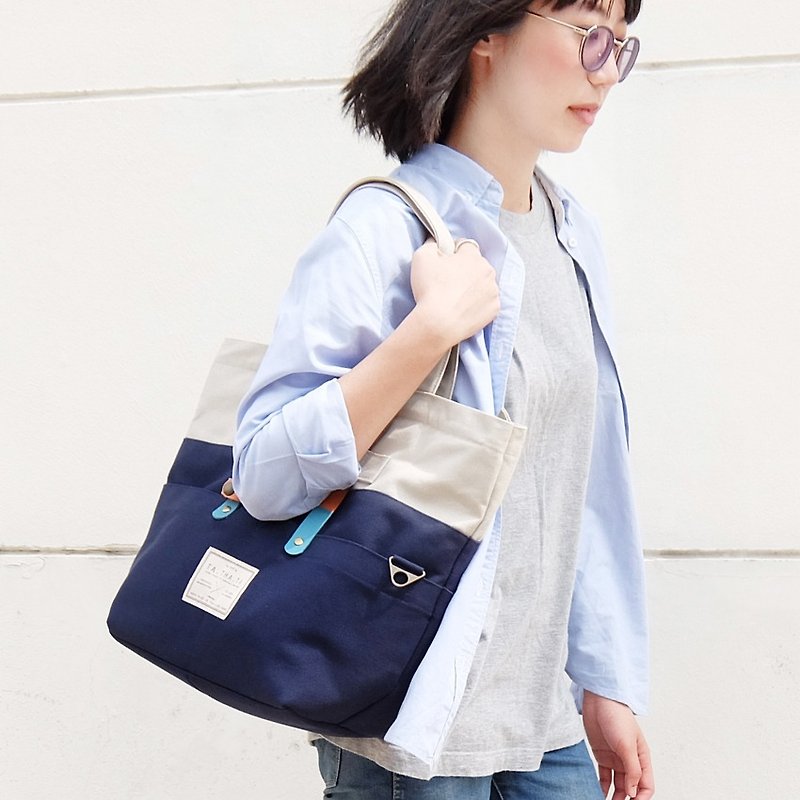 Grey Bag : 3 用背法 - 白色和深蓝色手提袋 - 侧背包/斜挎包 - 纸 灰色