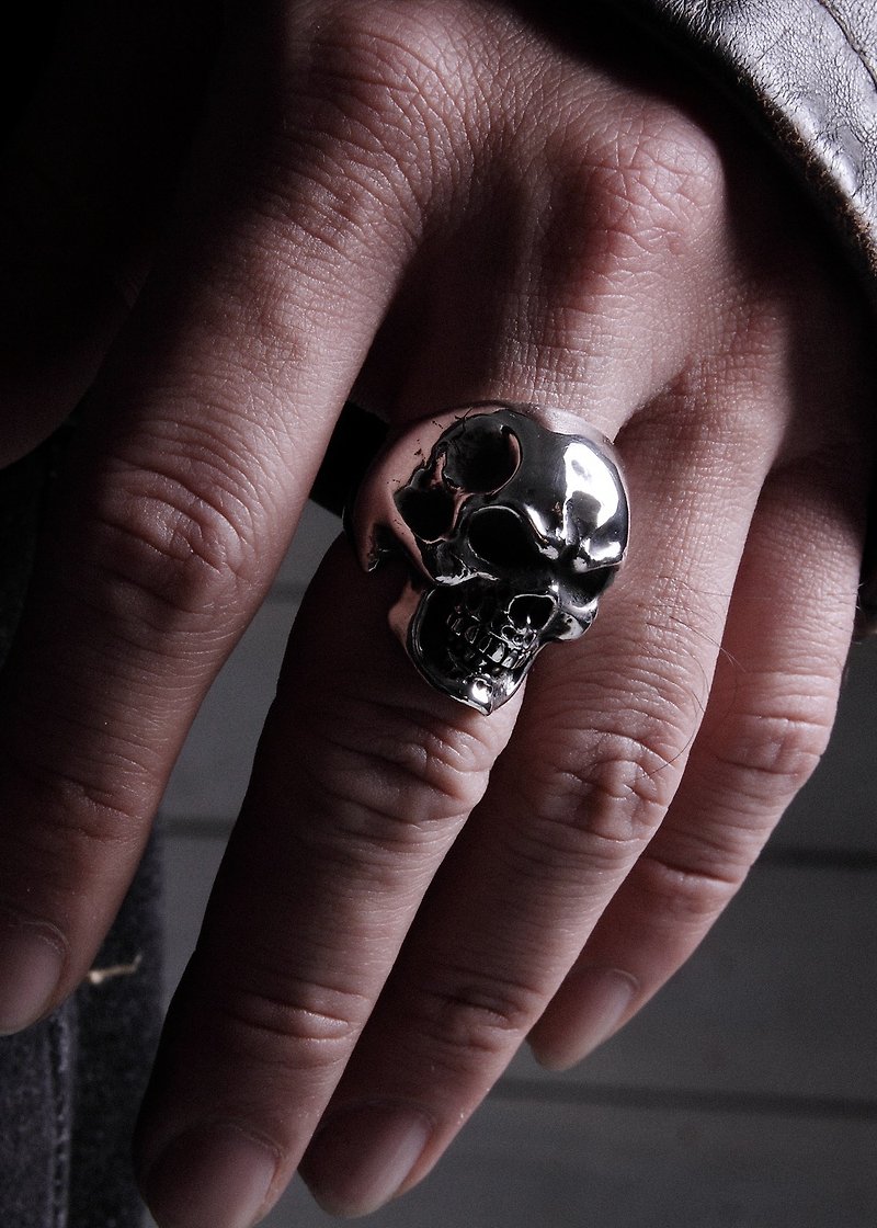 Skull Ring | 素面简约经典骷髅戒指 | Standard Collection - 戒指 - 纯银 银色