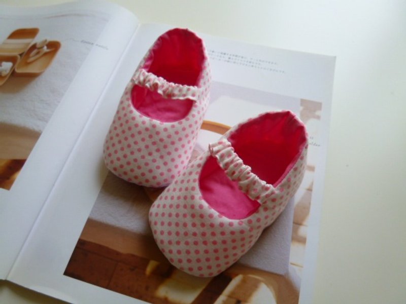粉点点婴儿鞋 宝宝鞋 娃娃鞋 - 婴儿鞋 - 棉．麻 粉红色