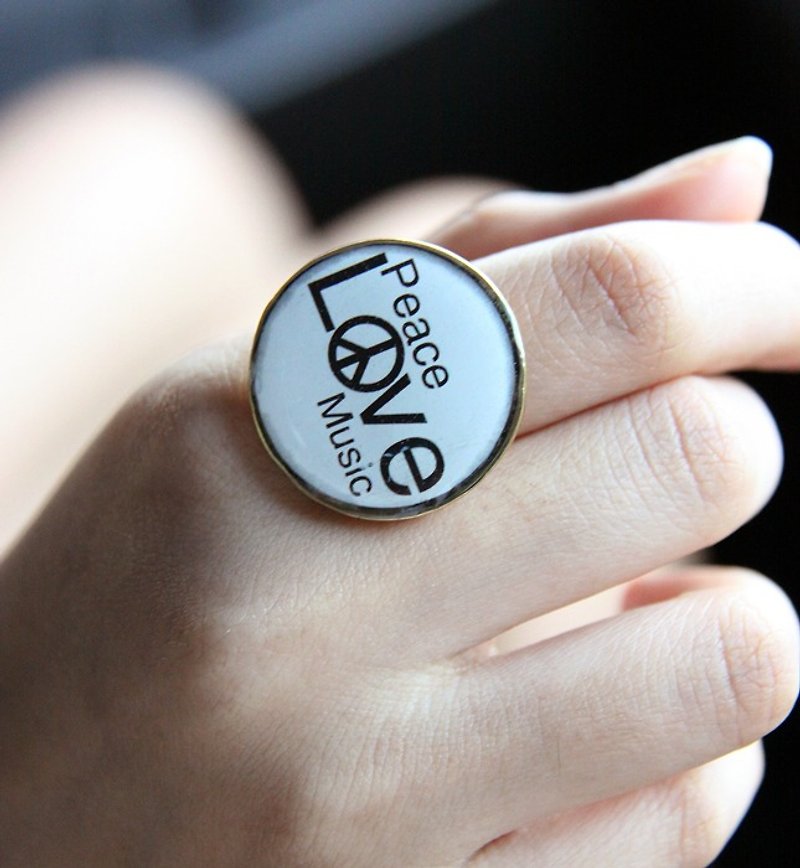 Peace Love Music Ring / Fashion Cute Hipster Jewelry / Adjustable Ring / Girl Woman Accessories - 戒指 - 其他金属 金色