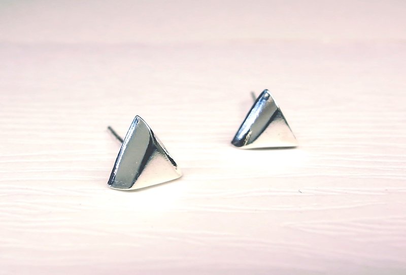 二毛银【几何图型俐落耳环】有三款. 可改耳夹 - 耳环/耳夹 - 银 银色