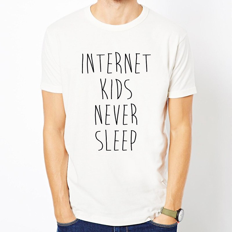 Internet Kids Never Sleep短袖T恤-2色 网络 小孩 睡觉 文青 艺术 设计 时髦 文字 时尚 - 男装上衣/T 恤 - 纸 多色
