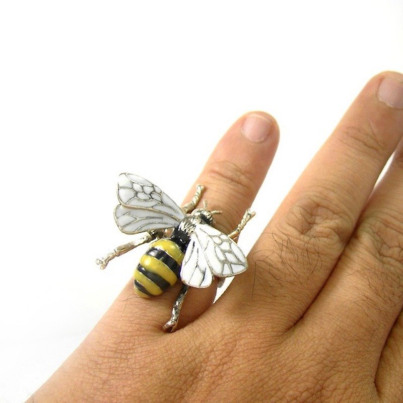 Bee ring in white bronze with enamel color - 戒指 - 其他金属 