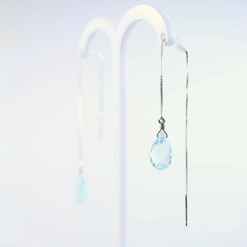 水蓝漂浮天然托帕石纯银耳环 - 耳环/耳夹 - 宝石 蓝色