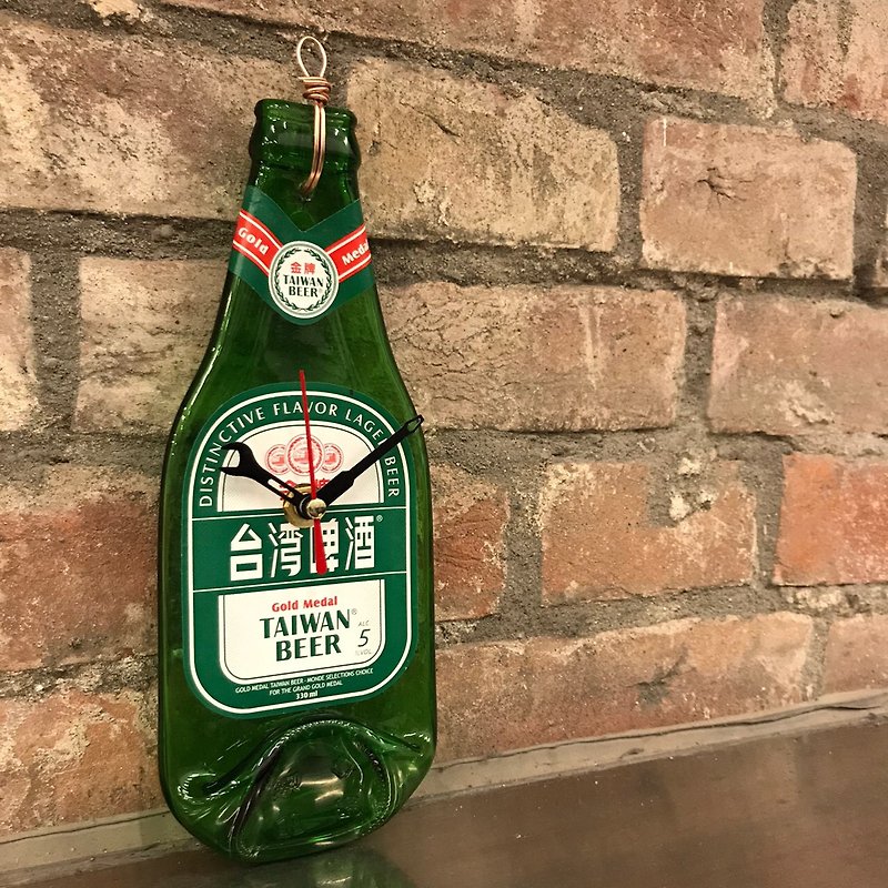 台湾金牌啤酒 瓶安挂钟 吊钟 酒瓶时钟 - 时钟/闹钟 - 玻璃 