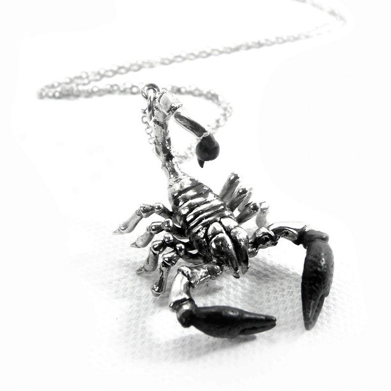 Zodiac pendant Scorpion for Scorpio in white bronze and oxidized antique color ,Rocker jewelry ,Skull jewelry,Biker jewelry - 项链 - 其他金属 