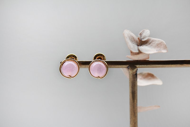 Rose Quartz耳夹/耳针 | 经典淡粉晶耳环 - 耳环/耳夹 - 宝石 粉红色