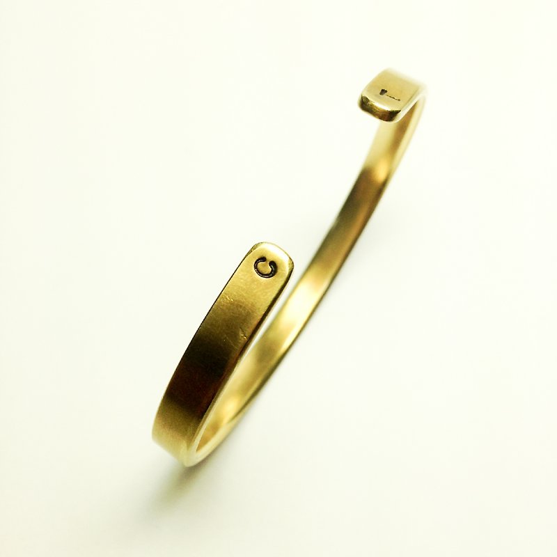(加购)黄铜手环。手工刻字服务(尾端刻字) - 手链/手环 - 铜/黄铜 金色
