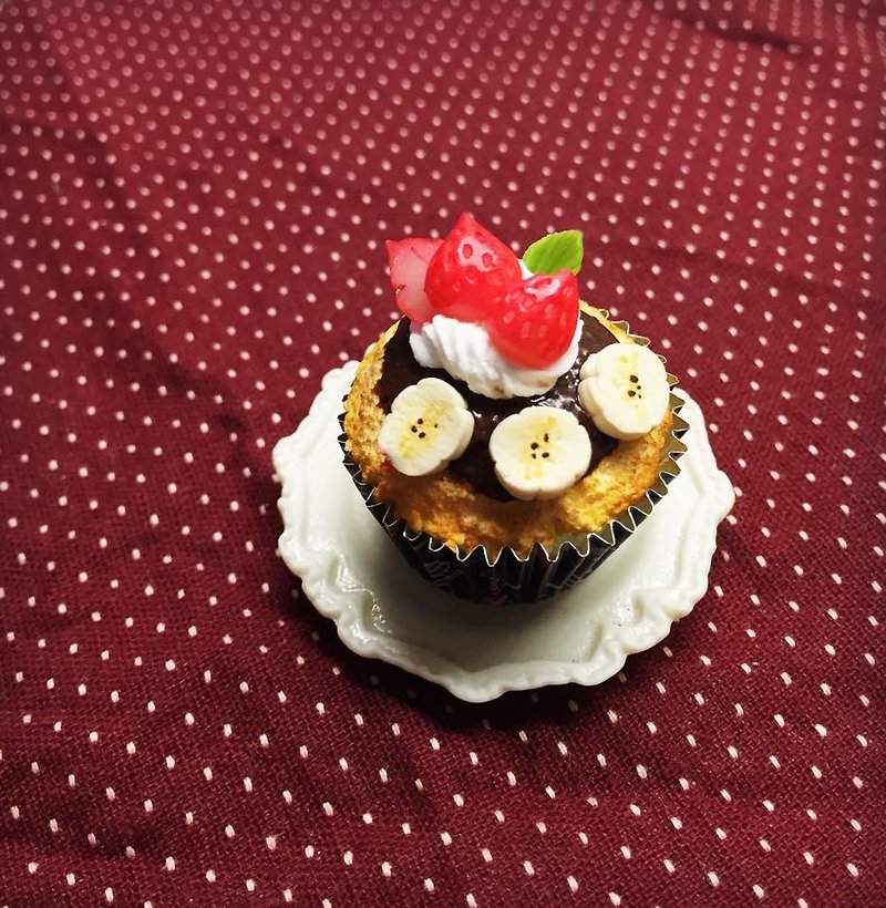 甜蜜莓果巧克力杯子蛋糕钥匙圈 - 钥匙链/钥匙包 - 粘土 多色