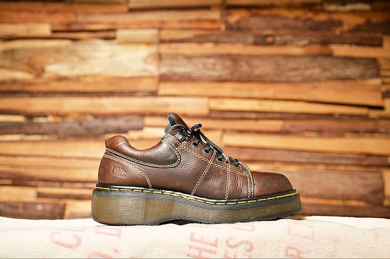 Vintage 英国Dr. Martens 复古咖啡色 5孔工作靴 - 女款休闲鞋 - 真皮 咖啡色