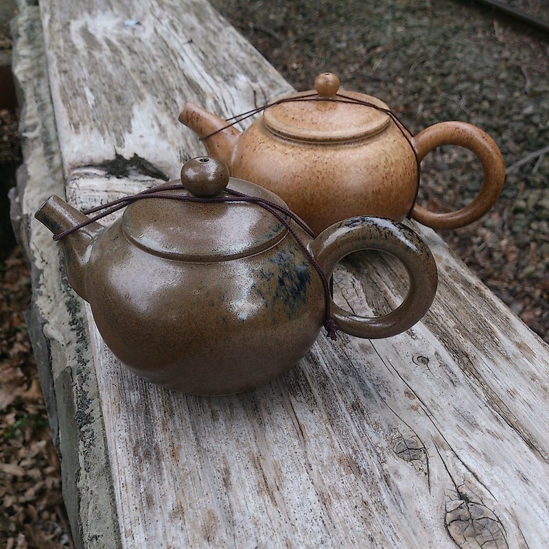 【添兴窑】生活陶系列_手工茶壶(基本款) - 茶具/茶杯 - 其他材质 多色