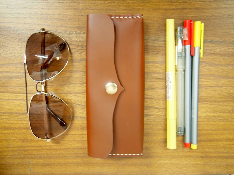 手缝皮革个性笔袋（咖啡色） 笔盒 眼镜袋 杂物包 手工 真皮 - 铅笔盒/笔袋 - 真皮 咖啡色