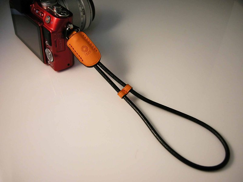 真皮 相机 橘色 - isni 相机手腕带 迷幻橙/黑 欧洲牛皮职人手作りのカメラハンド