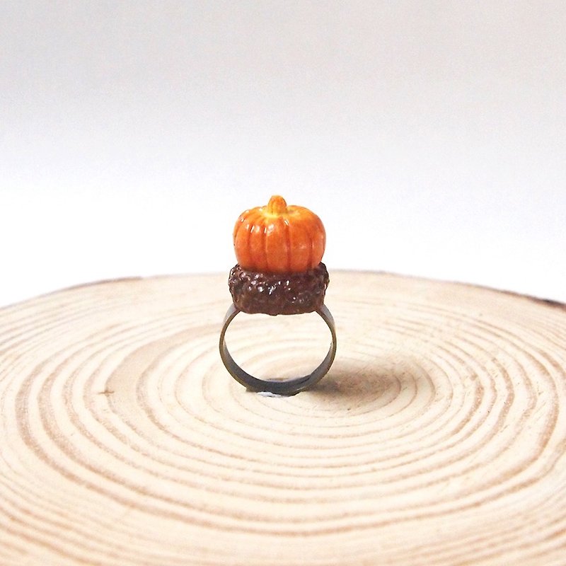 其他材质 戒指 多色 - 小南瓜手工手绘戒指 Handmade Pumpkin Ring