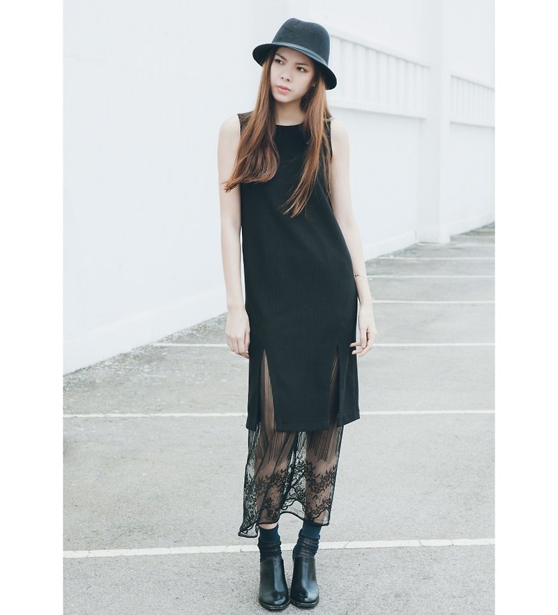 蕾丝拼接异材质黑色长裙-香港原创品牌Lapeewee - 裙子 - 其他材质 黑色