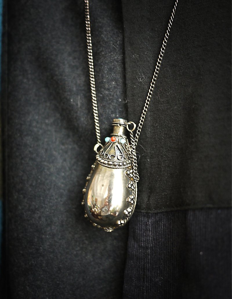 印度银 - 民族手制 天然石香水瓶 银项链 - 项链 - 其他金属 灰色