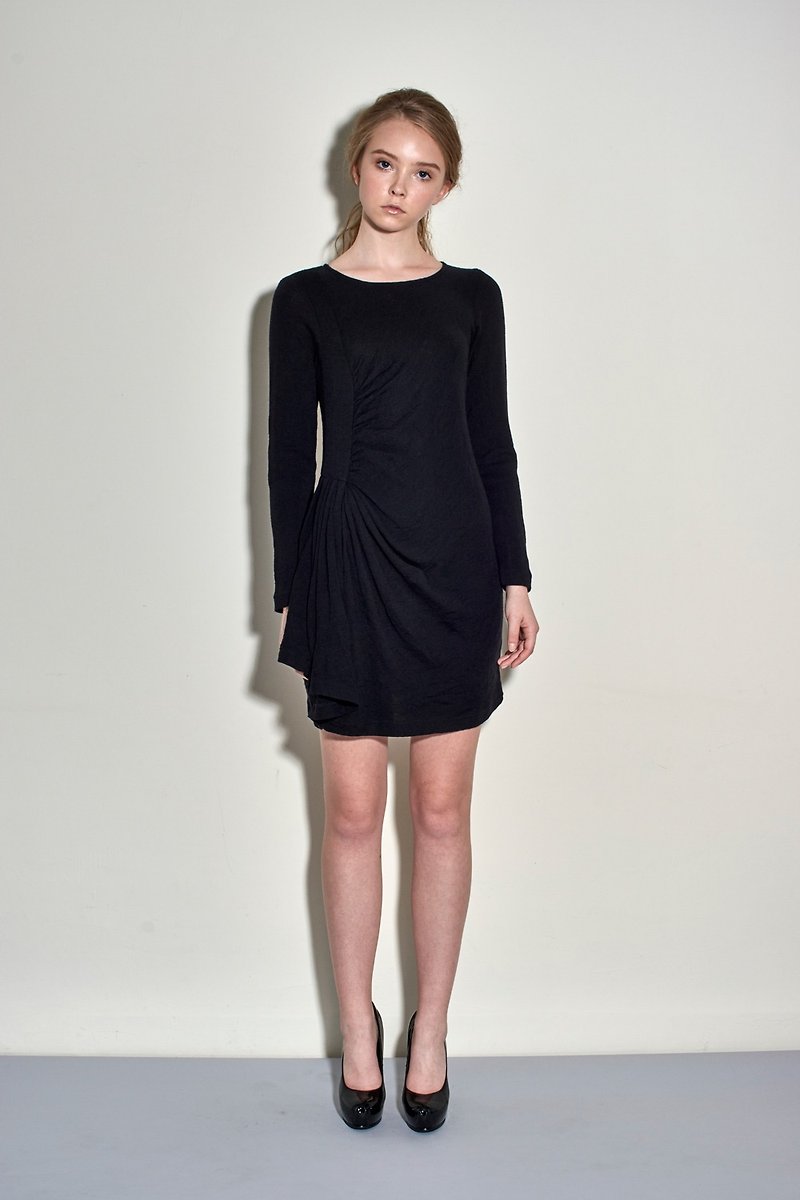 经典美丽诺羊毛针织垂坠针织洋装(专为娇小女性设计) - 洋装/连衣裙 - 羊毛 黑色