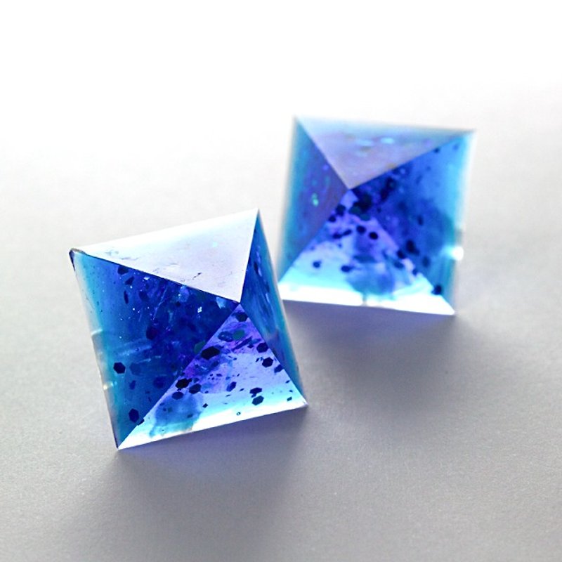 ピラミッドピアス(コバルト) - 耳环/耳夹 - 其他材质 蓝色