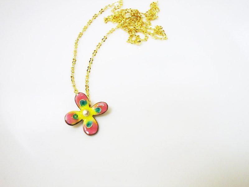 Flora Enameling Necklace花朵珐琅项炼(粉红/四叶) - 项链 - 其他金属 粉红色