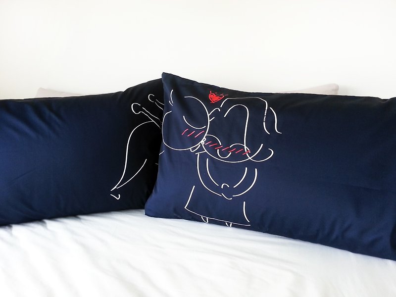 "Big Kiss in blues" Boy Meets Girl couple pillowcases by Human Touch - 枕头/抱枕 - 其他材质 蓝色