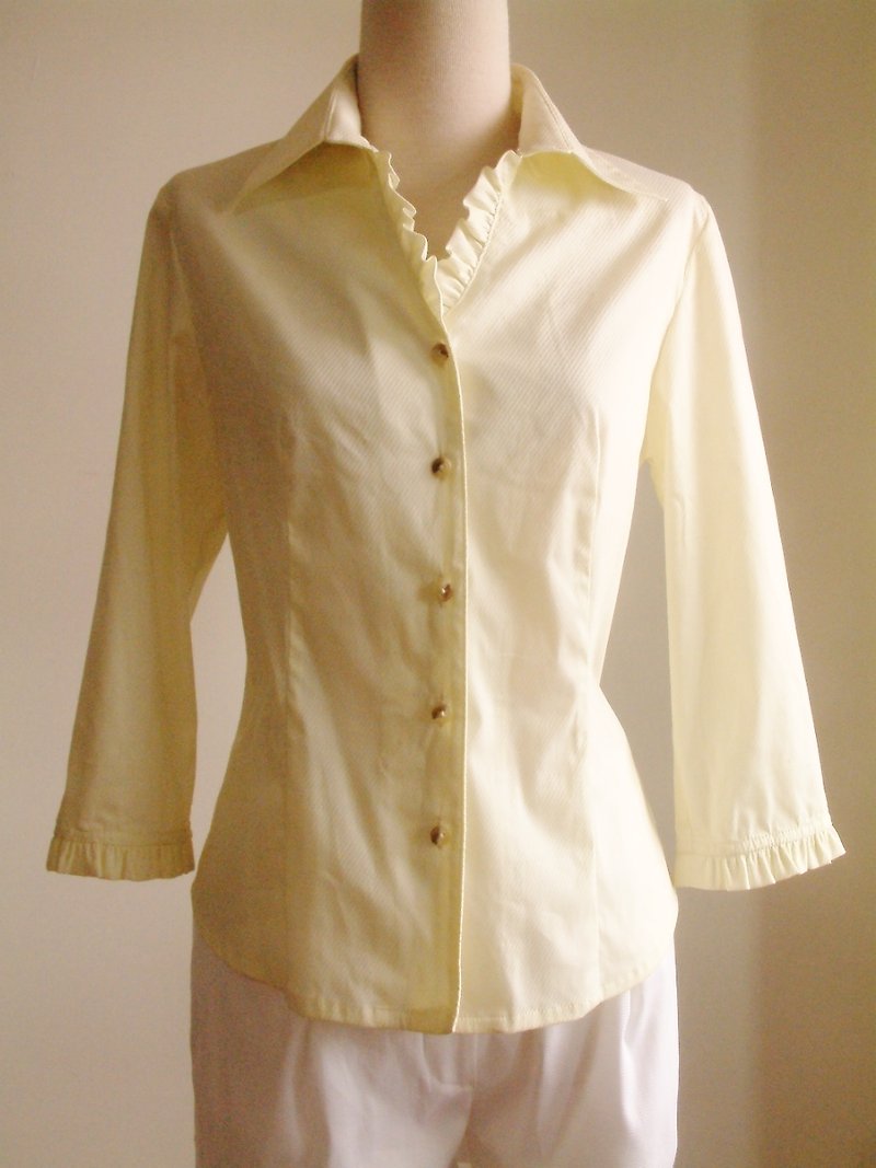 小荷叶边七分袖衬衫-鹅黄 - 女装衬衫 - 其他材质 黄色