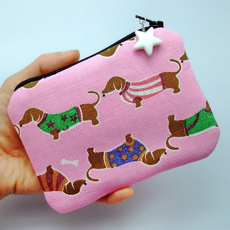 拉链零钱包，卡片包，钥匙包，耳机包，小物包 (爱穿衣的小狗) (ZS-45) - 零钱包 - 其他材质 粉红色