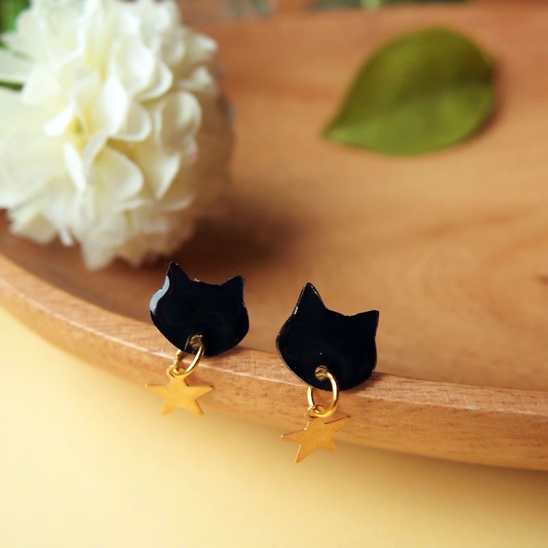 Meow原创手作黑色金星星猫猫耳环 - 耳环/耳夹 - 塑料 黑色