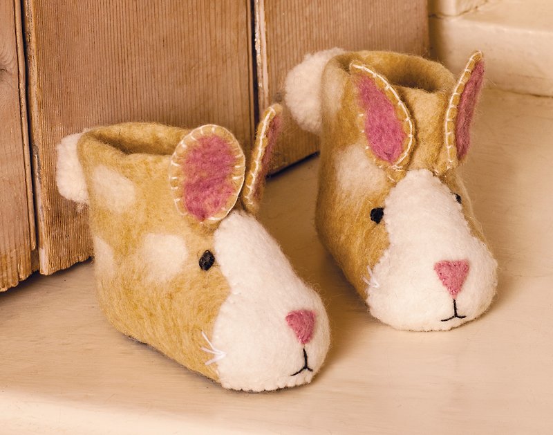 【圣诞节交换礼物】英国sew heart felt 羊毛毡鞋(婴儿鞋)红宝兔 - 童装鞋 - 羊毛 粉红色