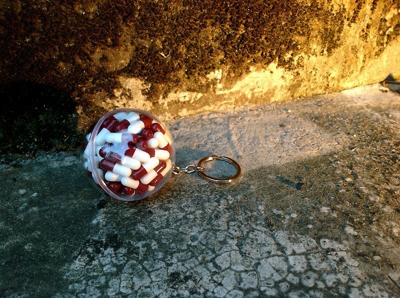 球救系列钥匙圈—葡萄酒 - 吊饰 - 塑料 红色