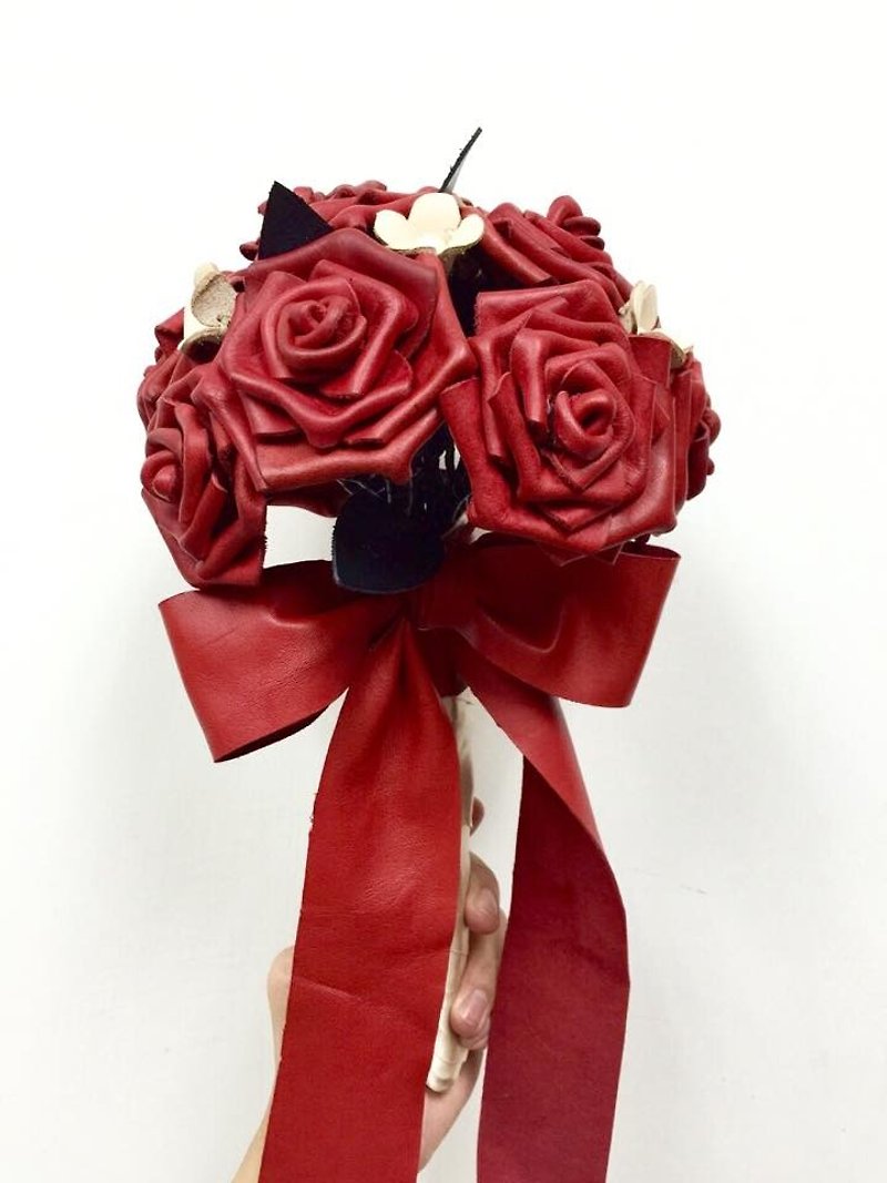 皮革红玫瑰结婚花球 - 其他 - 真皮 
