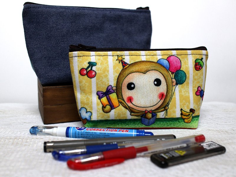 万用包/笔袋/化妆包(猴惊喜盒) - 化妆包/杂物包 - 其他材质 