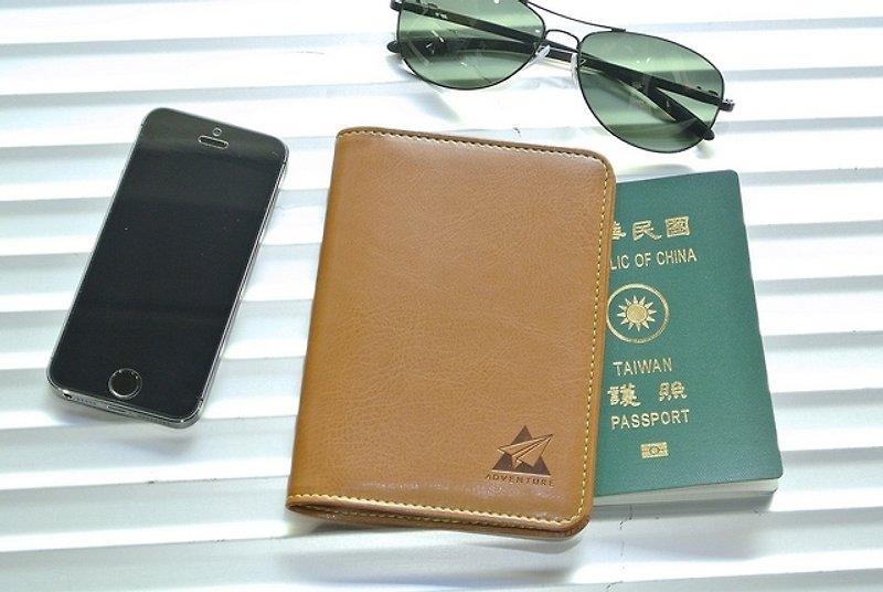 Adventure 冒险号护照套 - 浅褐 - 护照夹/护照套 - 真皮 金色