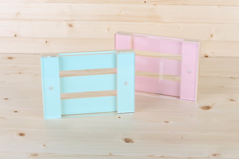 木相框 5'x7' - 画框/相框 - 压克力 粉红色