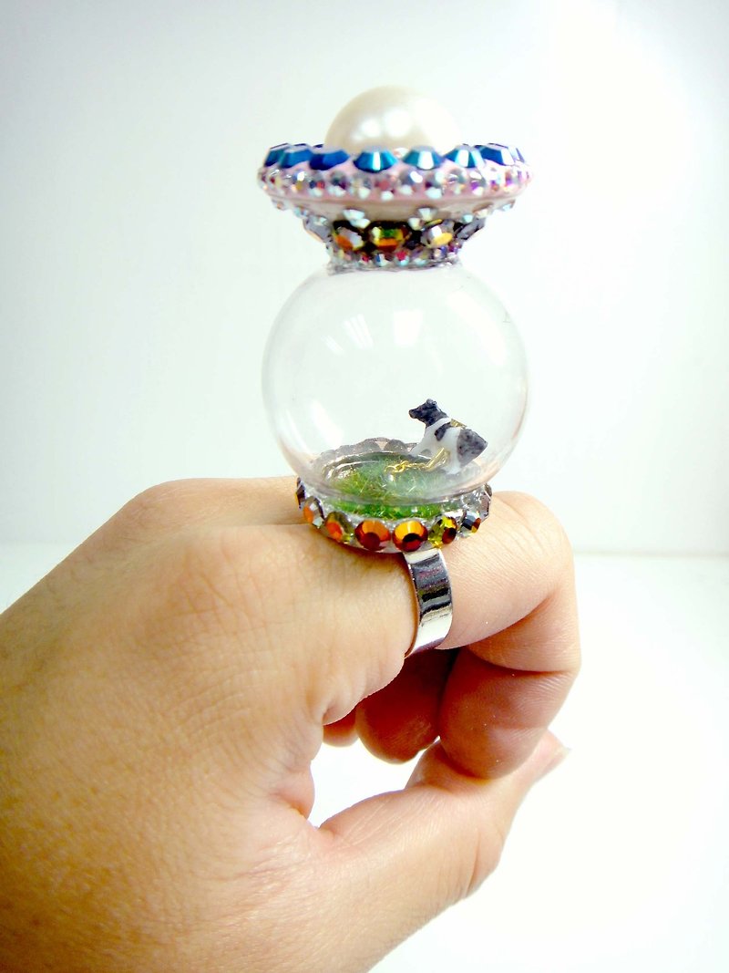 TIMBEE LO 太空船偷乳牛 玻璃球小世界 戒指 - 戒指 - 纸 白色