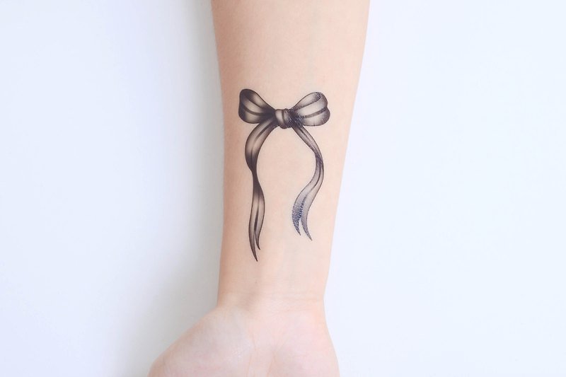 Surprise Tattoos / Grayscale bow 蝴蝶 礼物 缎带结 刺青 纹身贴纸 - 纹身贴 - 纸 黑色