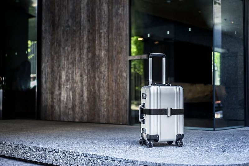 ORBIT 行李束带 - 行李箱/行李箱保护套 - 其他金属 黑色