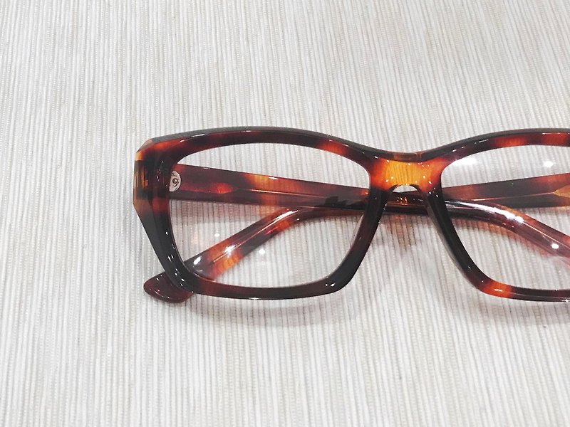 首办 咖啡红玳瑁色复古方型眼镜框日本手造 - 眼镜/眼镜框 - 其他材质 咖啡色